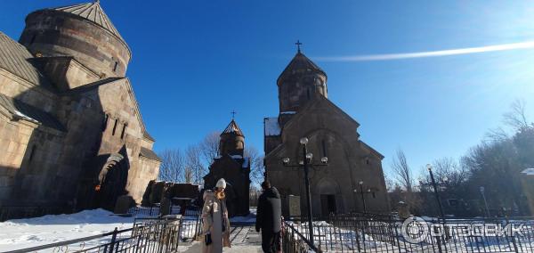 Общий вид здания одного из