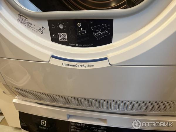 Сушильная машина Electrolux EW9H1R89B фото