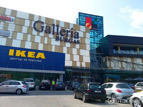 Торгово-развлекательный центр Mall Galleria (Болгария, Бургас) фото