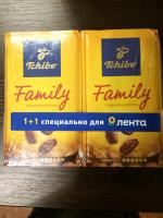 Натуральный жареный молотый кофе Tchibo Family среднеобжаренный фото