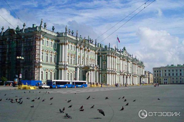 Дворцовая площадь в Санкт-Петербурге