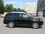 Автомобиль Nissan X-Trail внедорожник фото