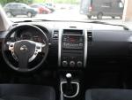 Автомобиль Nissan X-Trail внедорожник фото