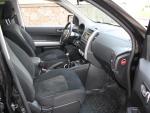 Автомобиль Nissan X-Trail внедорожник фото