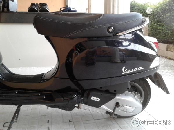 Мотороллер Vespa LX125 фото