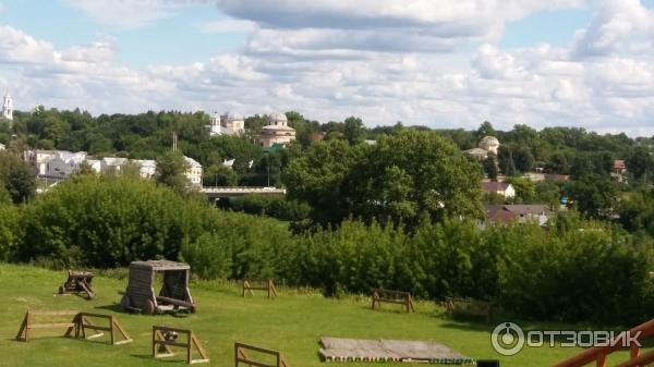 Вид на г. Торжок со смотровой площадки Новоторжского кремля. Фото 2