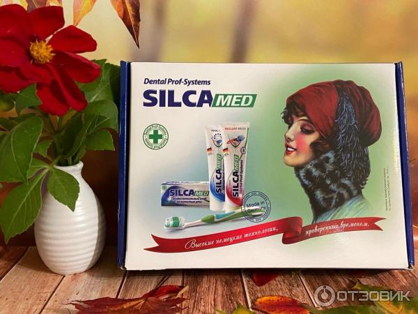 Ополаскиватель для полости рта Silcamed Black Whitening с натуральным углем и алоэ вера фото