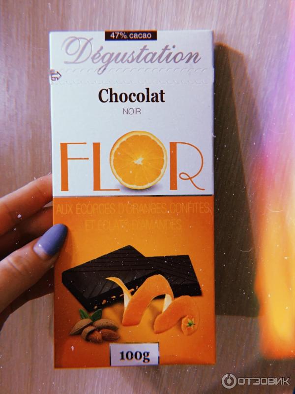 Темный шоколад Flor Degustation с миндалем и апельсиновой цедрой фото