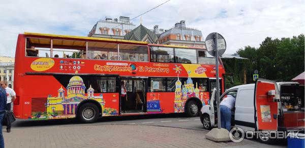 Экскурсия на двухэтажном автобусе CitySightSeeing по Санкт-Петербургу (Россия) фото