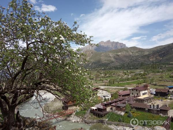 Развалины аула Кюнлюм (Россия, Верхняя Балкария) фото