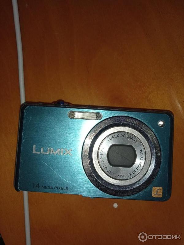 Цифровой фотоаппарат Panasonic Lumix DMC-FS10