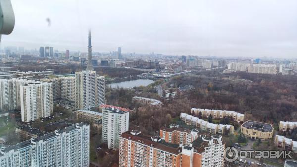 Колесо обозрения Солнце Москвы на территории на территории ВДНХ (Россия, Москва) фото