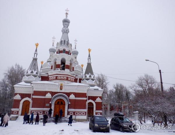 Вход в храм