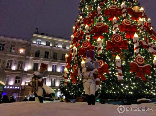 Рождественская ярмарка на Манежной площади (Россия, Санкт-Петербург)