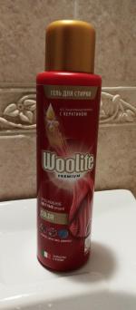 Гель для стирки Woolite Premium Color фото