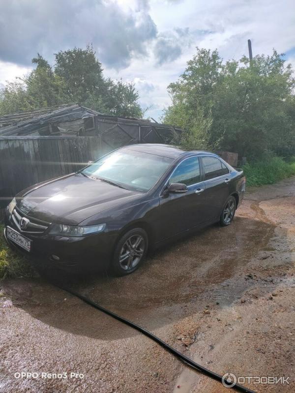 Автомобиль Honda Accord VII седан фото