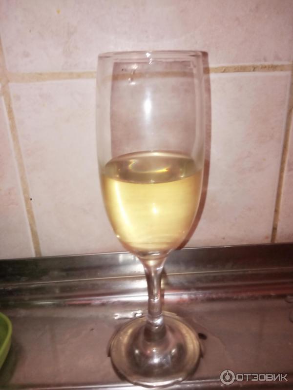 Винный напиток газированный Вагрус, LAMBRUSCO BIANCO белое полусладкое фото