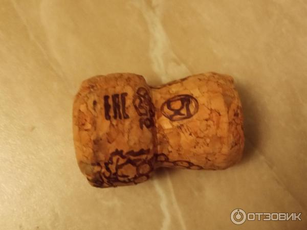 Винный напиток газированный Вагрус, LAMBRUSCO BIANCO белое полусладкое фото