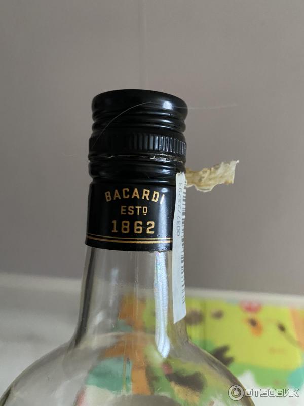 Алкогольный напиток Bacardi OakHeart (на основе рома) фото