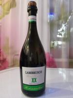Винный напиток газированный Вагрус, LAMBRUSCO BIANCO белое полусладкое фото