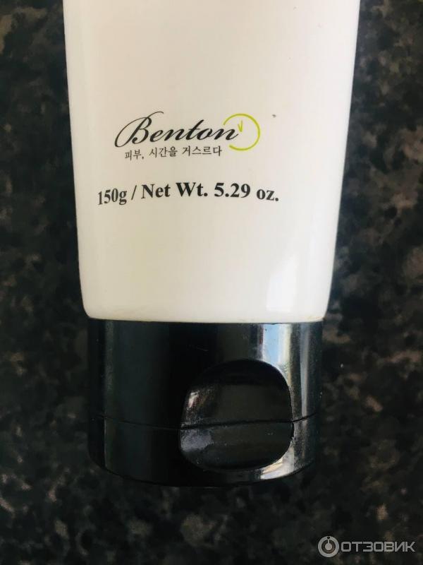 Очищающая пенка для умывания Benton honest cleansing foam фото