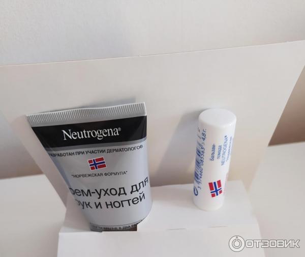 Косметический набор Neutrogena крем для рук и бальзам для губ фото