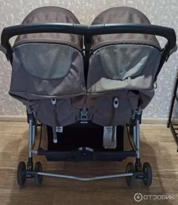 Коляска для двойни Peg Perego Aria twin фото