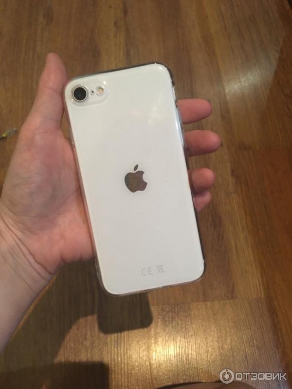 Смартфон Apple iPhone SE 2020 фото