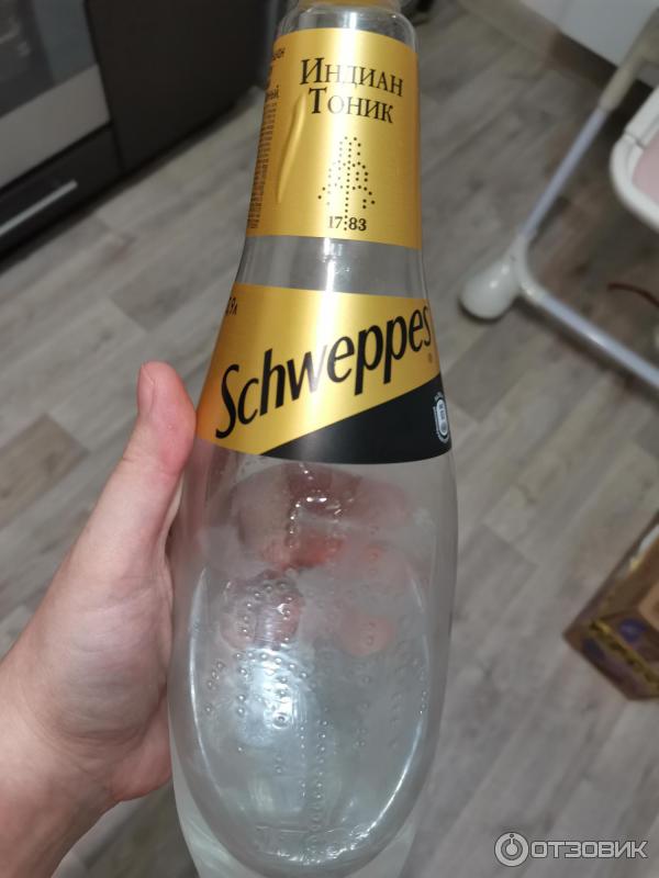 Сильногазированный напиток Schweppes Indian Tonic фото