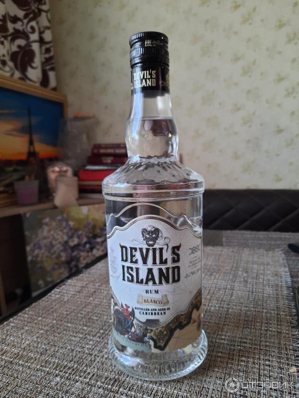 Ром devils island blanco