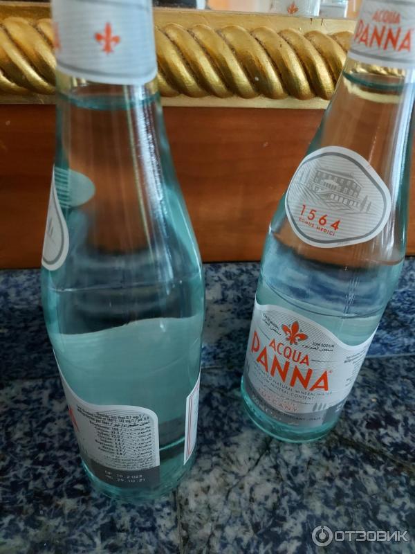 Минеральная вода Acqua Panna фото