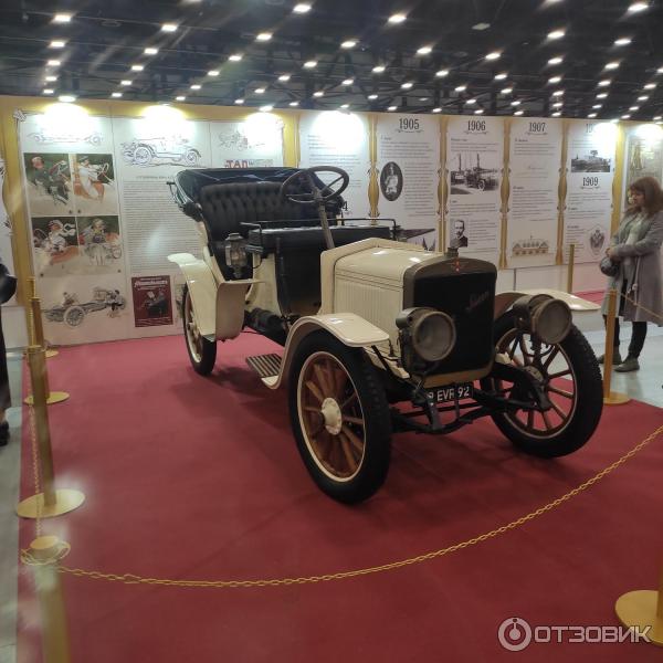 Выставка ретро-автомобилей Oldtimer Галерея (Россия, Санкт-Петербург) фото