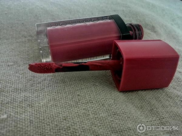 Жидкая матовая помада Bourjois Rouge Edition Velvet Lipstick