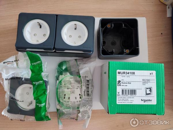 Розетка Schneider Electric Mureva Styl IP55 фото