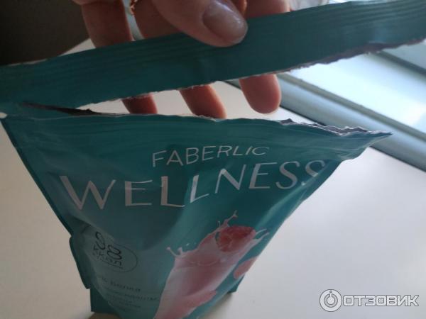 Сухая смесь для приготовления молочного коктейля Faberlic Wellness фото