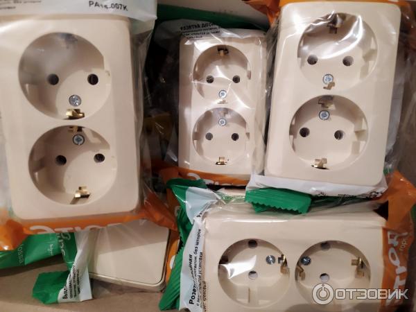 Розетки и выключатели Schneider Electric Glossa фото