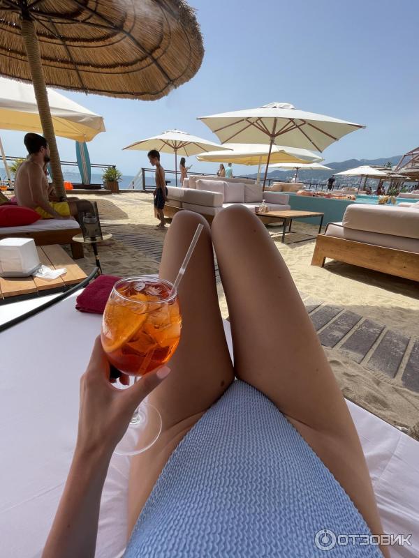 Кикибич ялта. Ялта пляж девушки. Кики бич ялта пляж. Ялта интурист кики бич. Кикибич ялта.