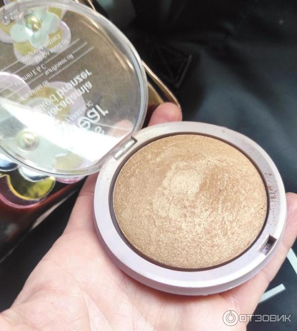 Запеченный бронзер для лица Macadamia Baked Bronzer фото