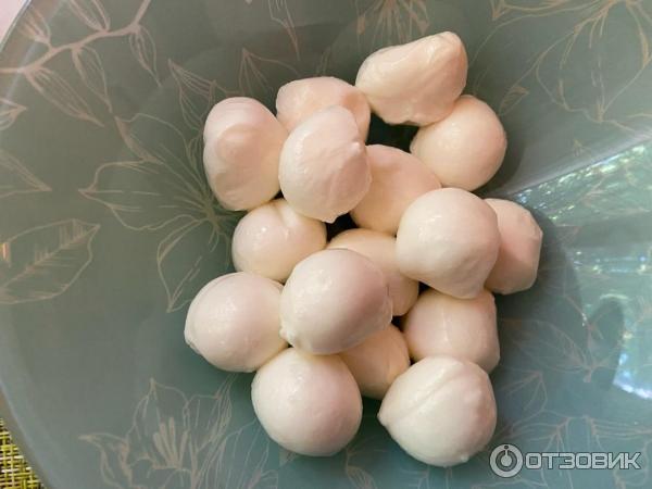 Сыр Mozzarella Unagrande Ciliegine маленькие шарики фото