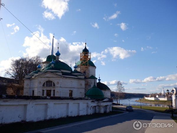 Спуск к Пятницкой церкви