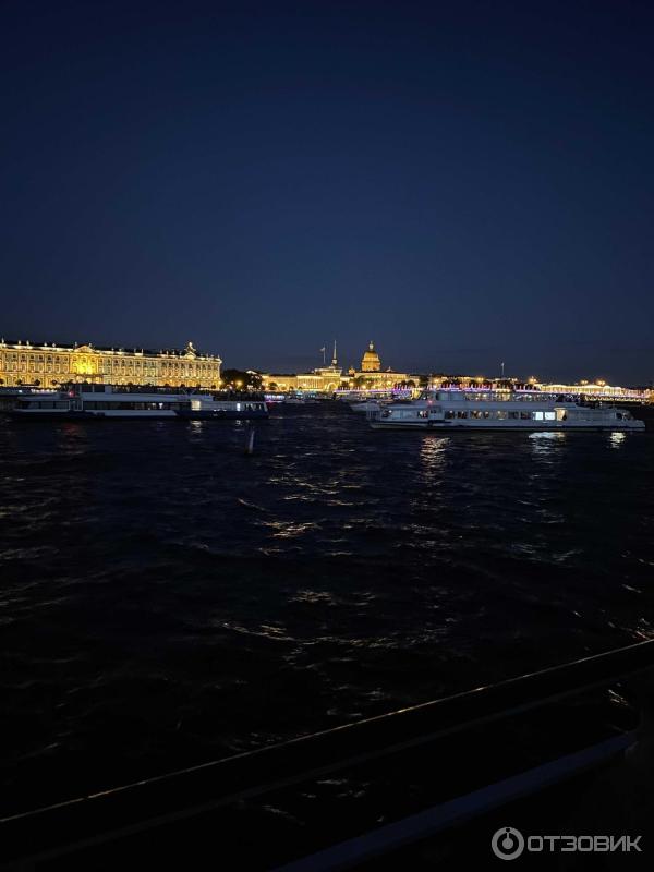 Прогулки на мосты в санкт петербурге теплоходе. Теплоход Мегаполис Санкт-Петербург. Теплоход Санкт Петербург разводные мосты.