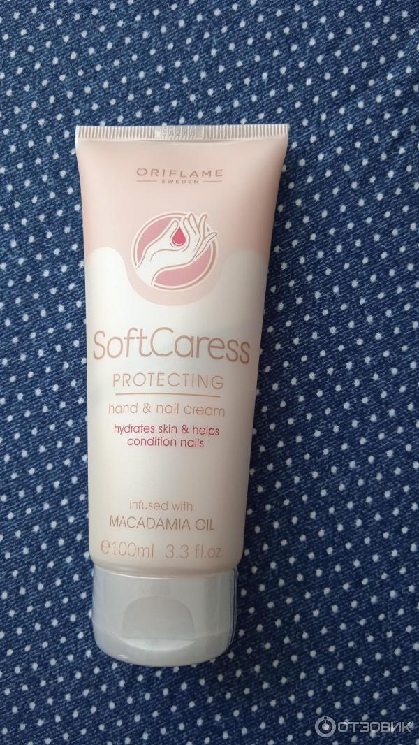 Крем для рук Oriflame SoftCaress Protecting hand nail cream