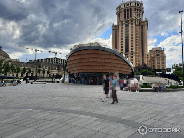 Павелецкий парк москва фото. Ландшафтный парк Павелецкая. Ландшафтный парк на Павелецкой площади. Павелецкая площадь 2022. Новый парк на Павелецкой.