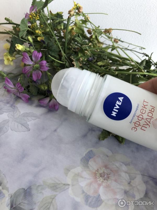 Шариковый дезодорант-антиперспирант Nivea Эффект пудры фото