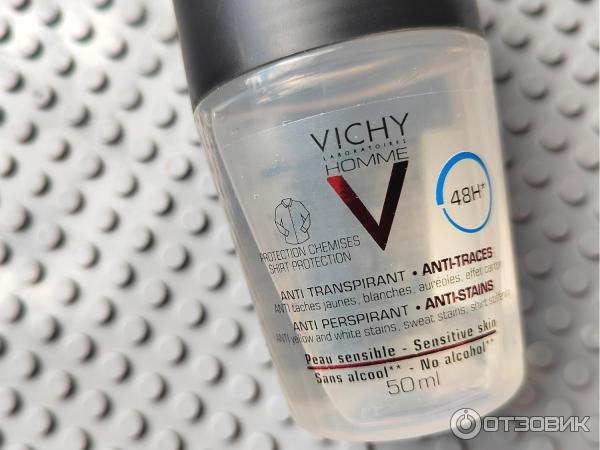 Дезодорант-антиперспирант шариковый VICHY Homme мужской Защита от пятен 48 часов фото