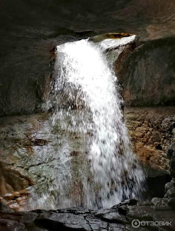 Салтинский подземный водопад (Россия, Дагестан) фото