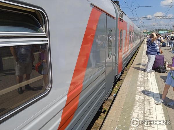 Поезд 030с билеты москва новороссийск. Поезда дальнего. Поезд 030с премиум Москва Новороссийск. Поезда дальнего следования анимация. Поезд 30 премиум Москва Новороссийск.