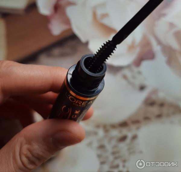 Тушь Loreal Telescopic Carbon Black фото