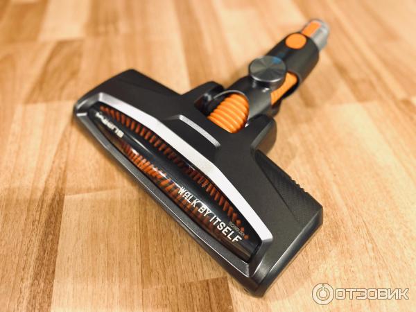 Вертикальный пылесос Polaris PVCS 1101 HandStickPRO