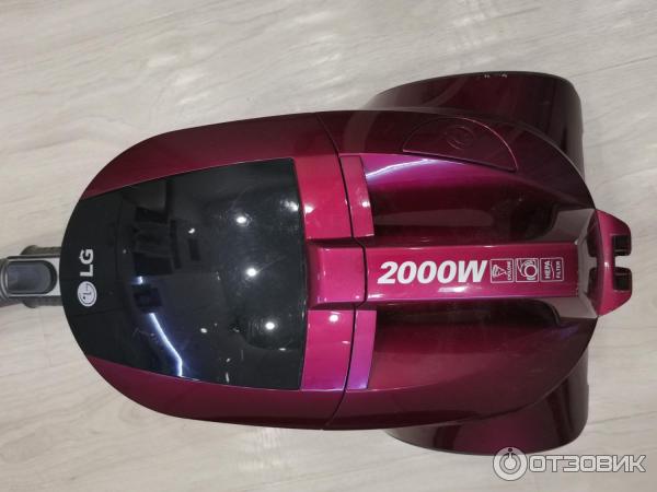 Пылесос LG с системой автоматического прессования пыли Kompressor VC53202NHTR